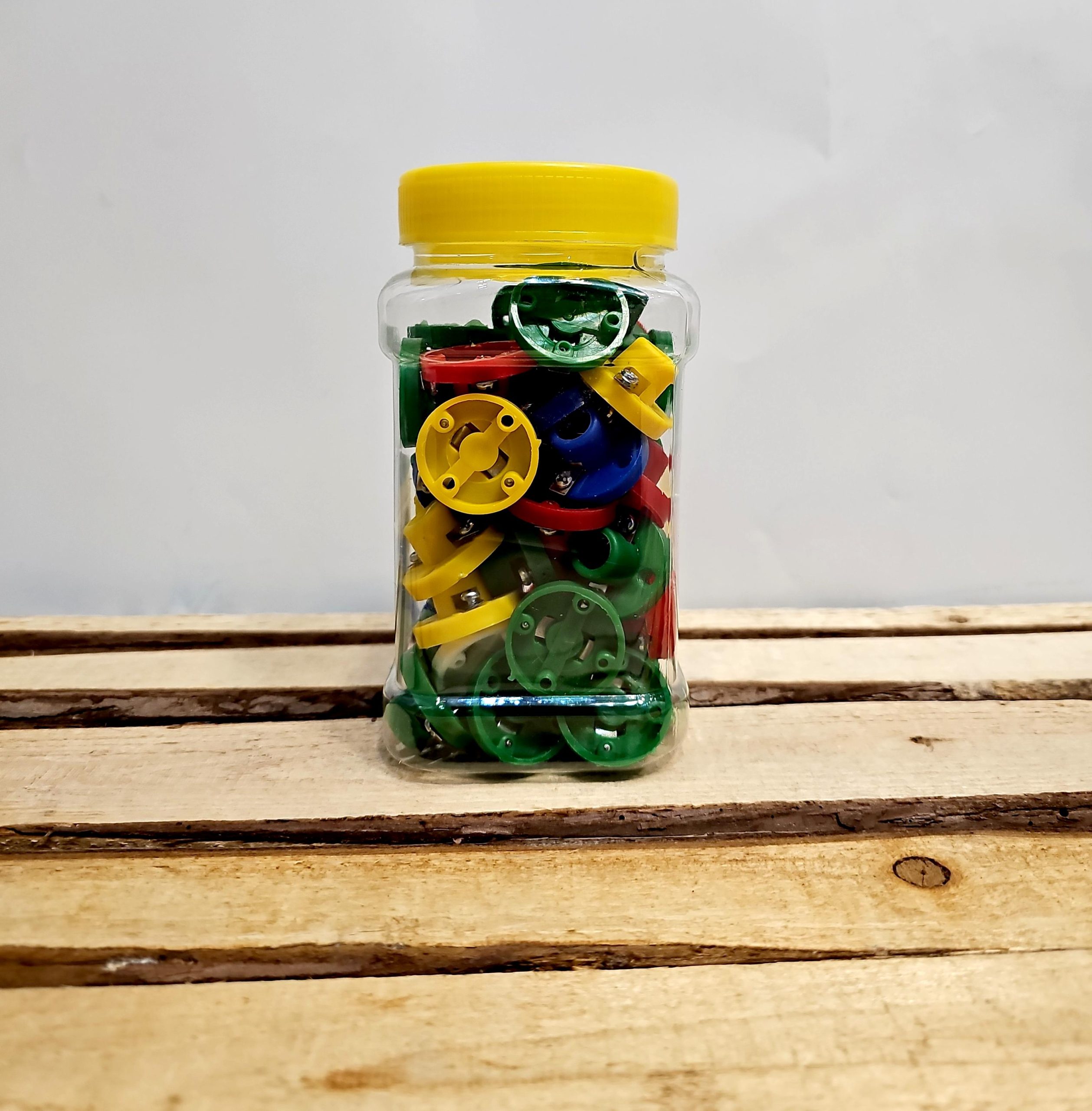 سرپیچ پلاستیکی